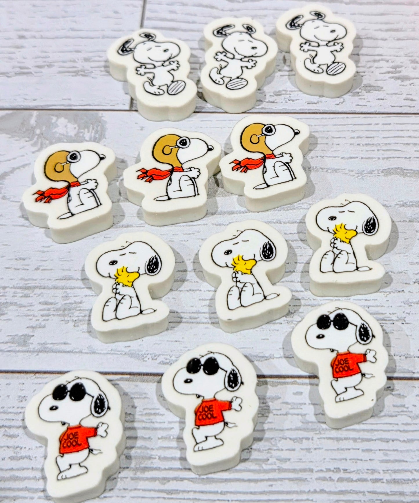 Mini Snoopy Green Desktop Organizer Box w/ 12 Erasers & 2 Pins Peppermint Patty Peanuts NEW 🐾