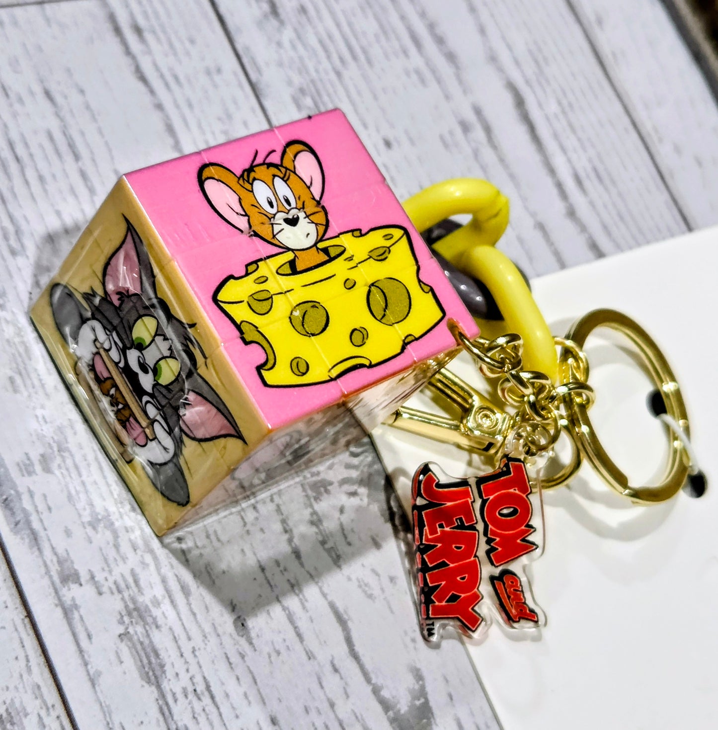 Tom and Jerry Mini Rubiks Cube Keychain Licensed Turner 6 Sided Puzzle Charm Kawaii Collectible Bag Clip