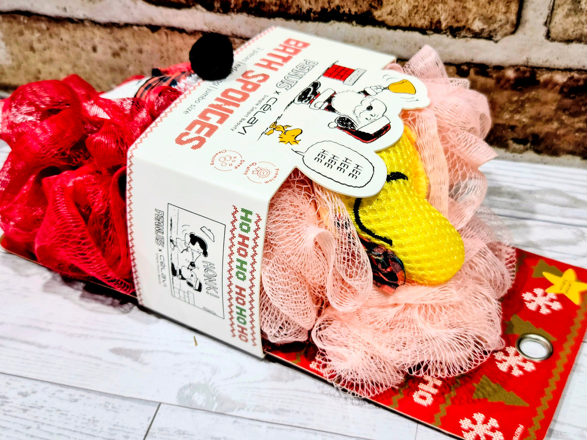 Peanuts Snoopy bath sponge gift set, 2 sponges in mesh puffs with red packaging card