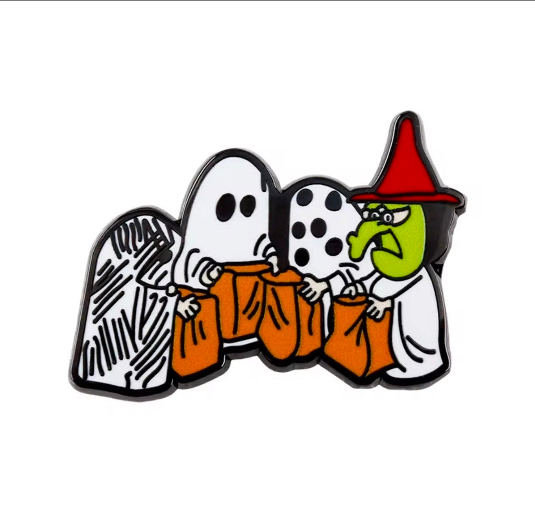 Peanuts Snoopy Halloween Ghost Costume Enamel Pin Set I Got A Rock