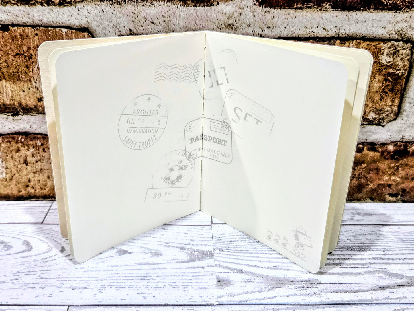 Snoopy Passport Holder Set GOOD LUCK Nine Wood Sundries Peanuts NEW 💙✈️