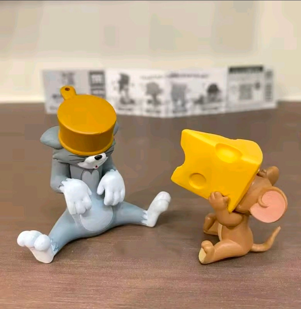 Tom & Jerry Hide & Seek Gacha Figure Set 4pc Japan NEW