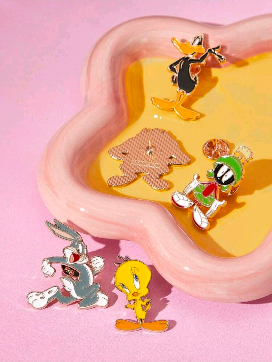 5pc Looney Tunes Enamel Pins Set Bugs Daffy Taz Tweety Marvin Licensed