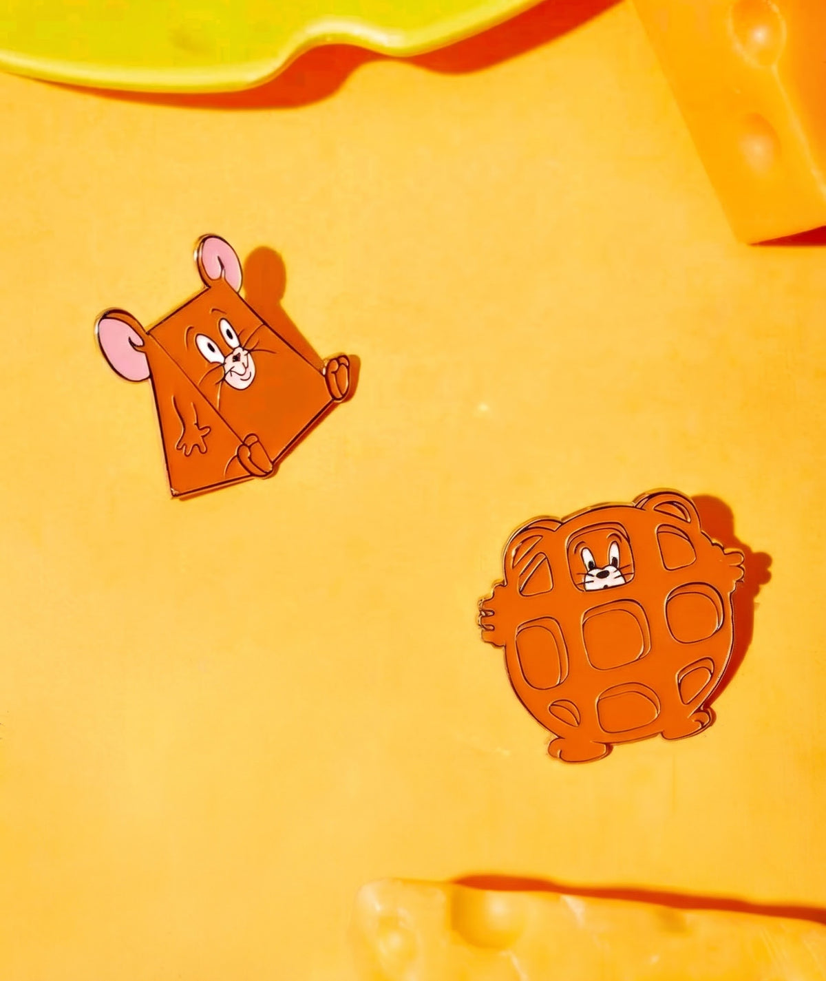 Tom & Jerry 4-Piece Cartoon Physics Hard Enamel Lapel Pin Set