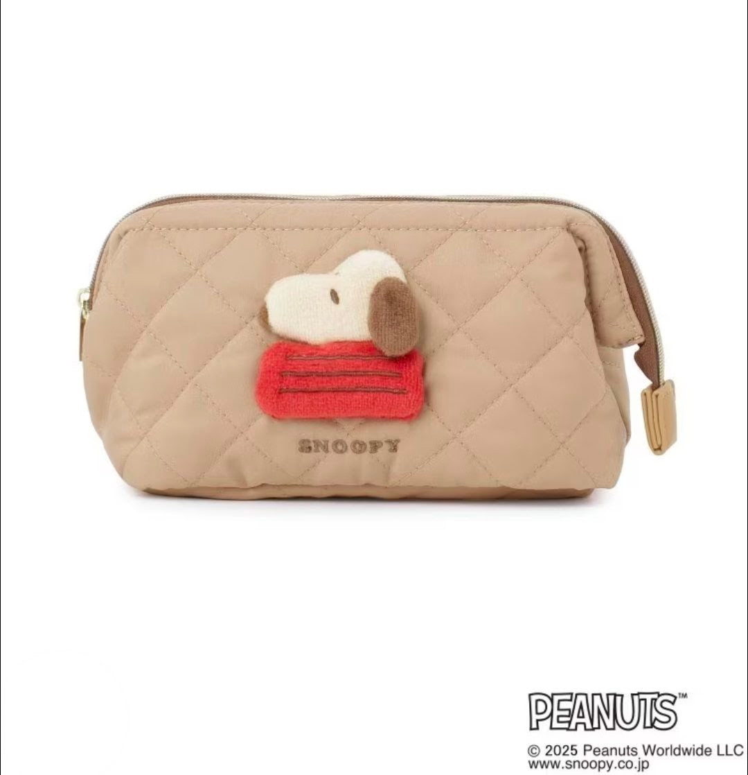 Snoopy Quilted Pouch Vintage Peanuts Japan 3D Plush Applique Wire Frame Cosmetic Bag 4 Pocket Beige