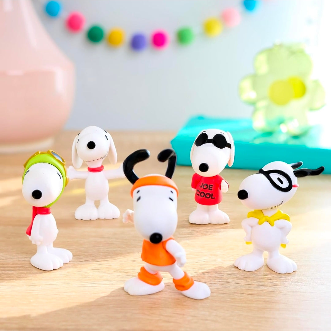 Peanuts 75th Anniversary Many Faces of Snoopy 5-Figure Set Just Play