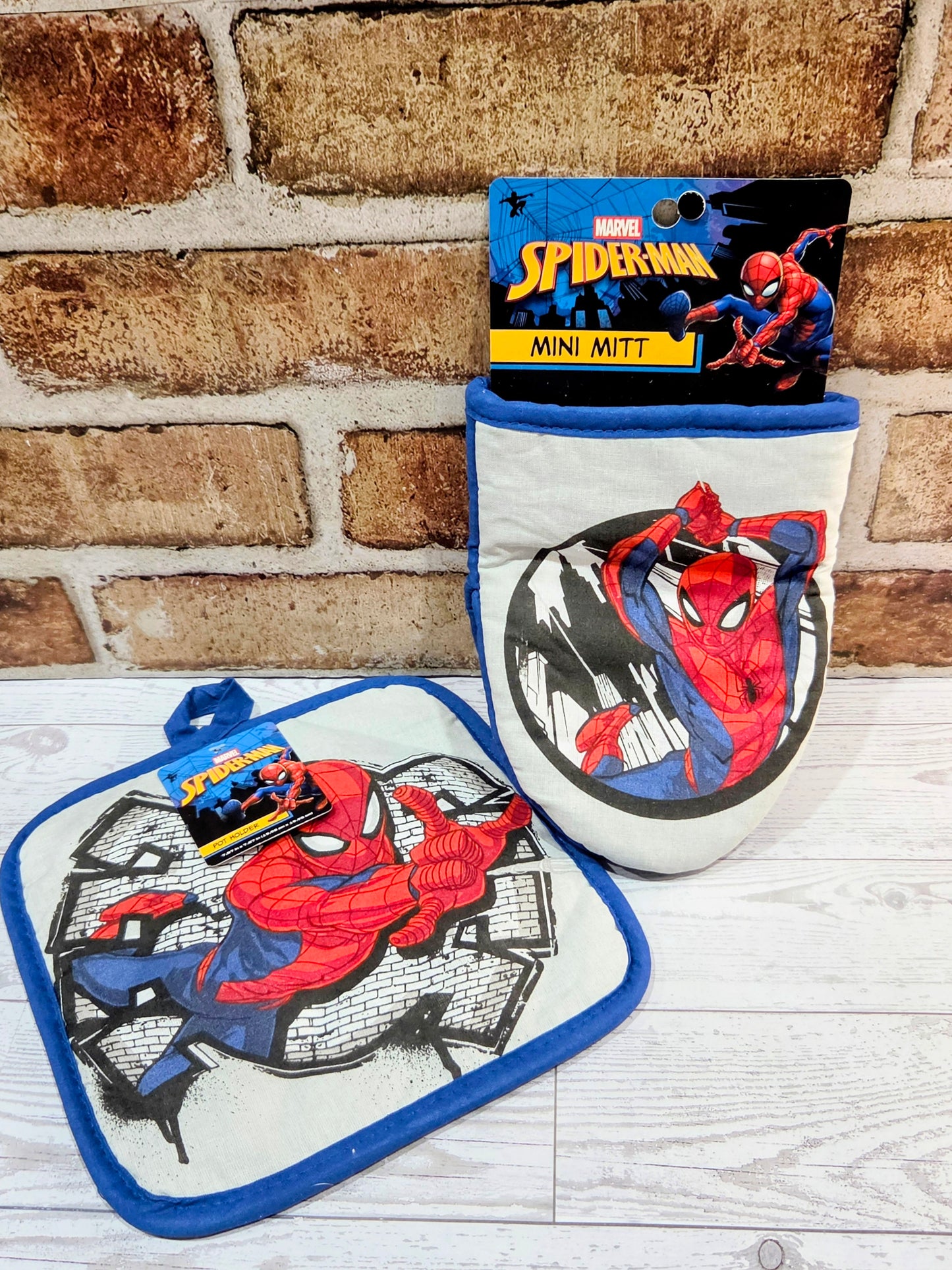 Marvel Spiderman Avengers Kitchen Bundle 7pc Set
