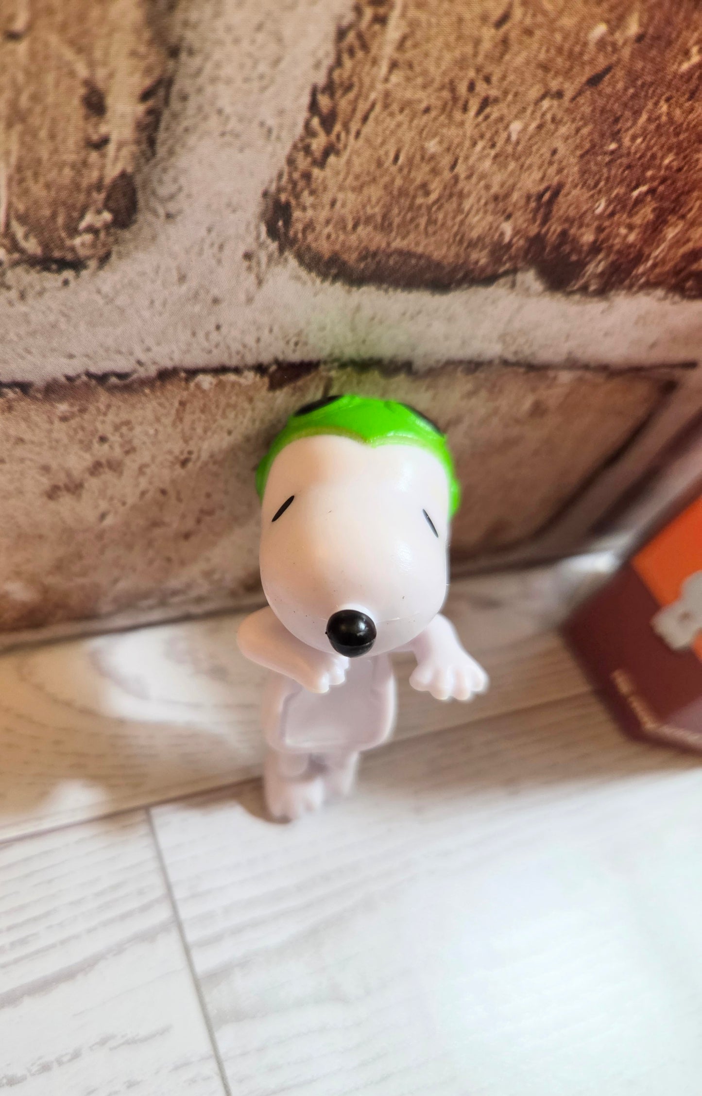 Snoopy Hippers Flying Ace & Joe Cool Snoopy Peanuts Sonny Angel Mini Figures