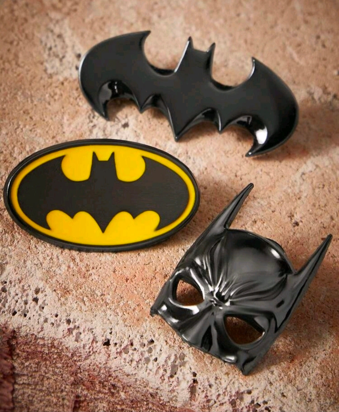 Batman 3 Piece Enamel Pin Set Bat Signal Mask Licensed