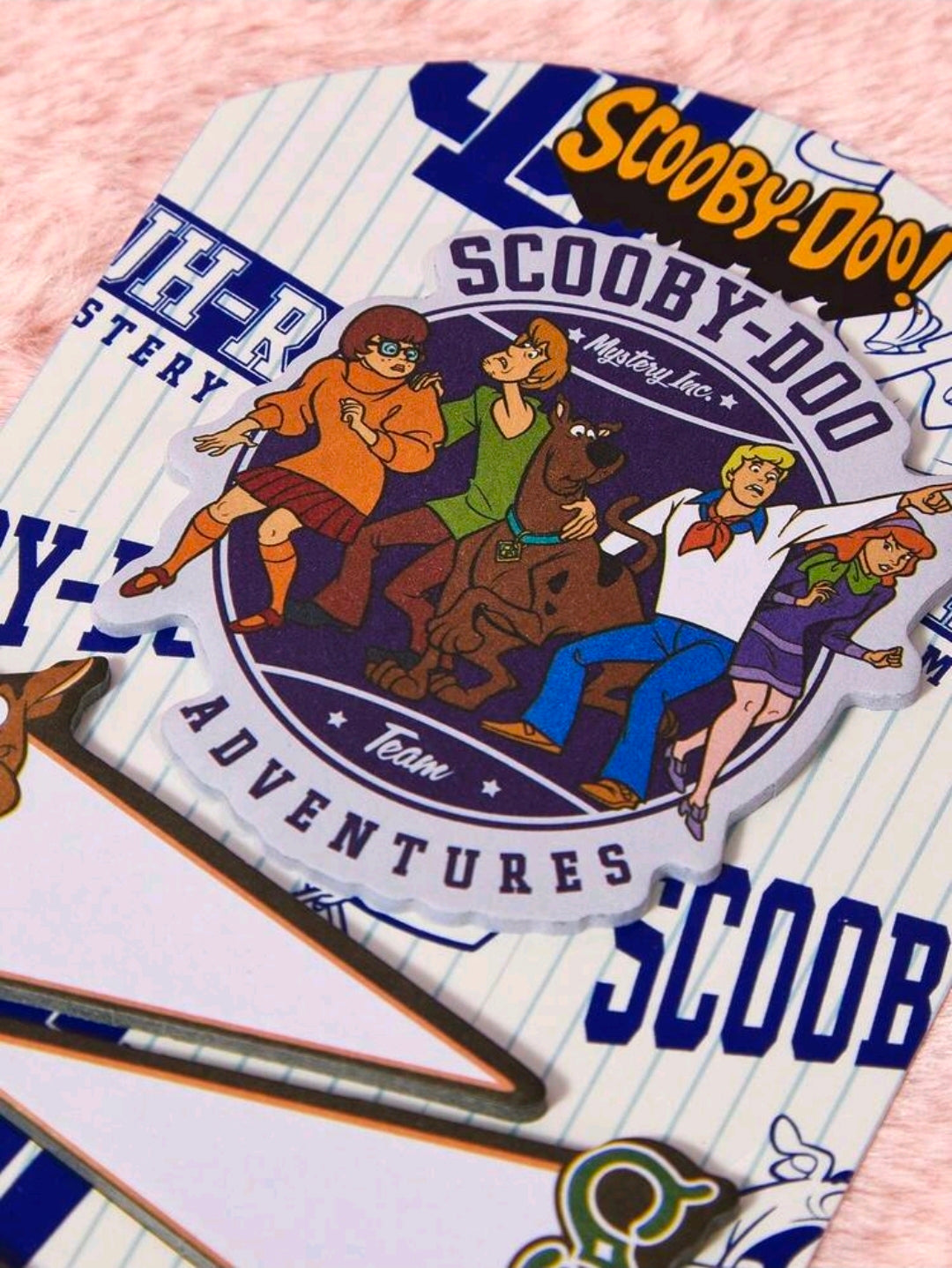 Scooby-Doo sticky notes tab set, colorful character scene on printed cover