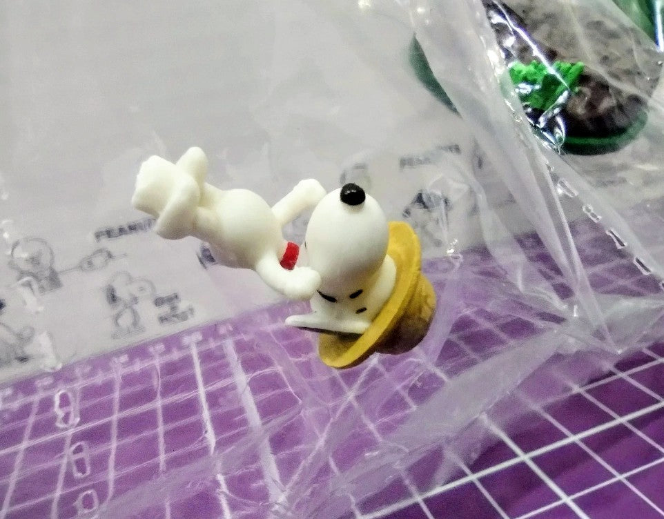 Re-Ment Snoopy Life in a Bottle Watering Can Gardener Figure Mini