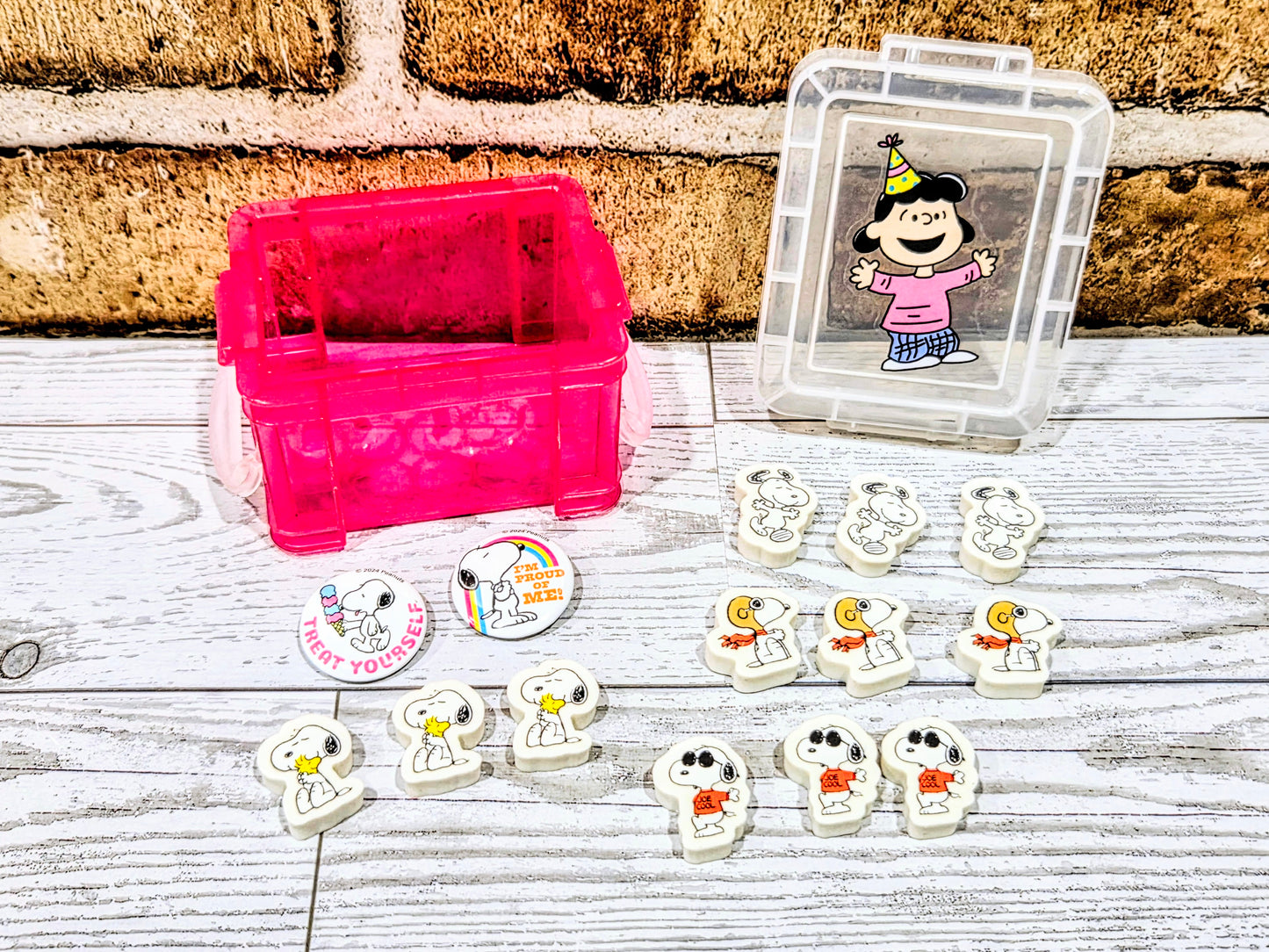 Mini Snoopy Pink Desktop Organizer Box w/ 12 Erasers & 2 Pins Lucy Peanuts NEW 🐾