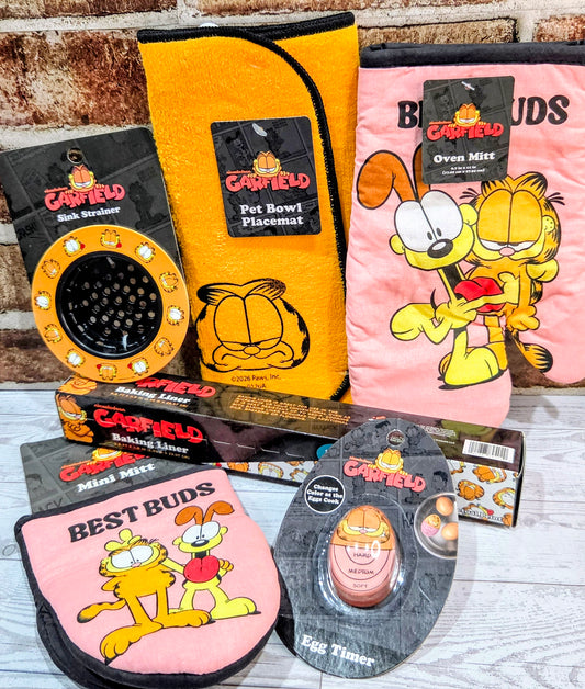 Garfield 6-piece kitchen bundle set with mitts, pet bowl placemat, and sink accessories