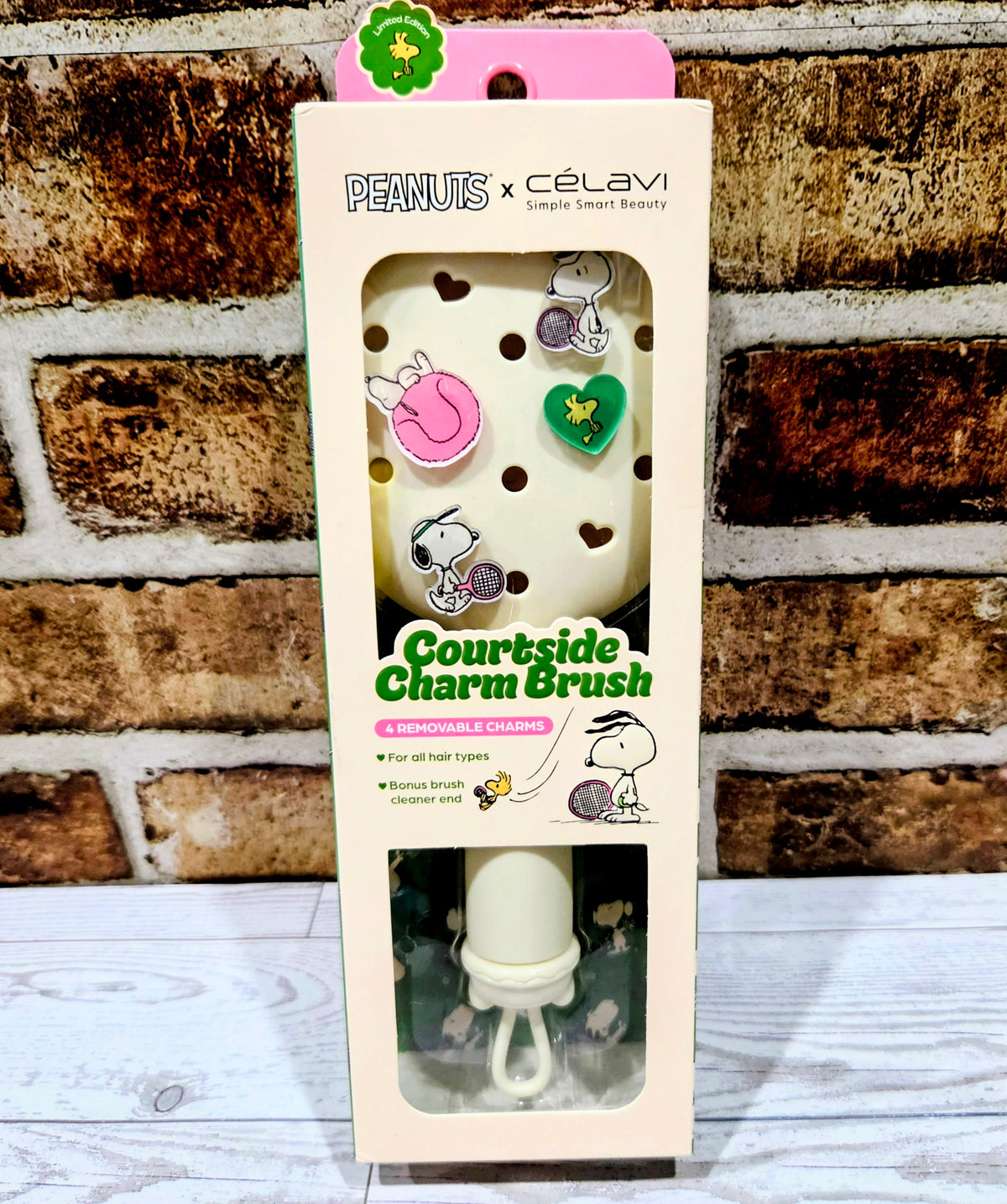 "Love All, Glow All" Snoopy Tennis Charm Brush & Hydrogel Eye Patches Gift Set