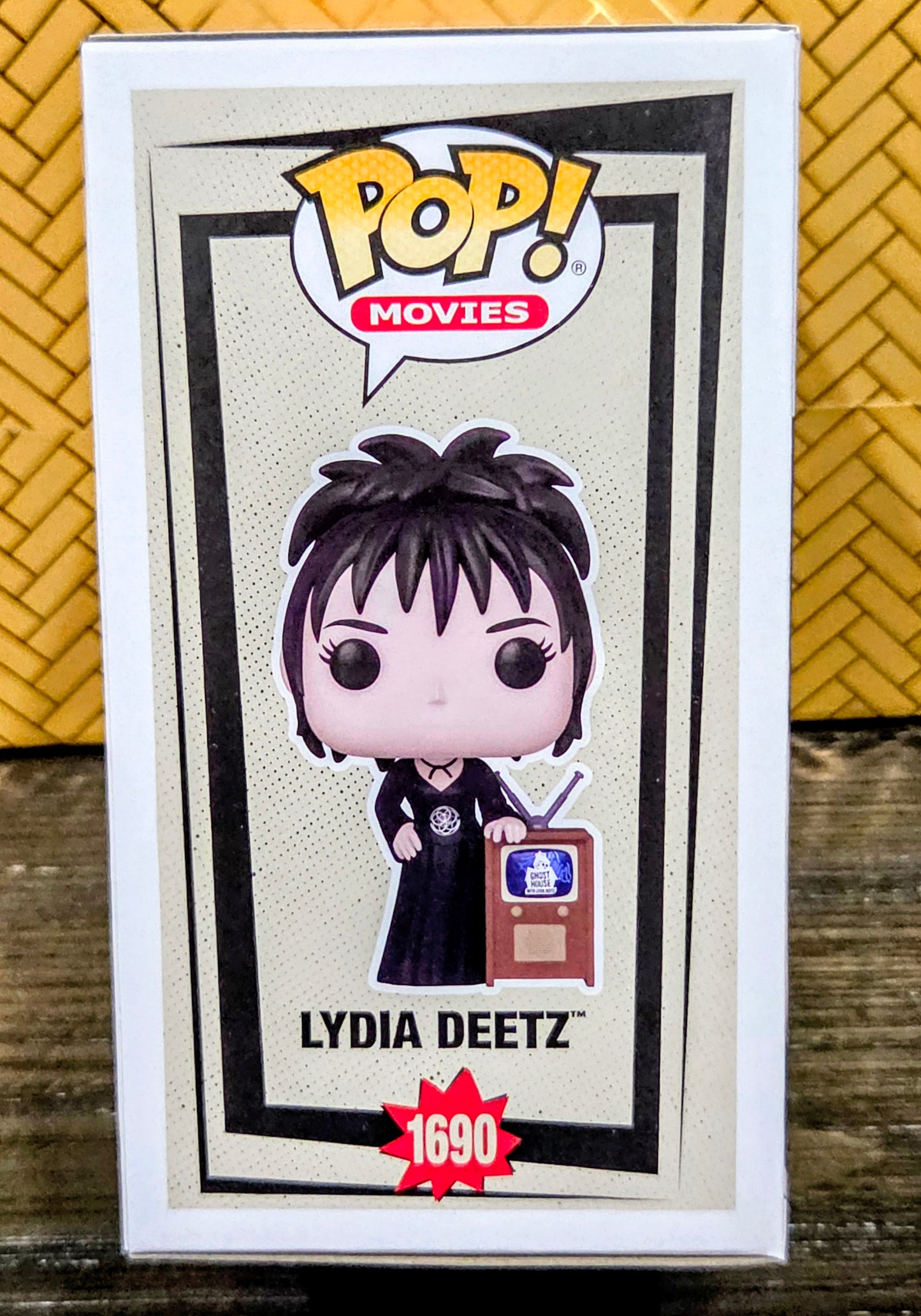 Funko Pop! Lydia Deetz w/ TV #1690 Beetlejuice Beetlejuice