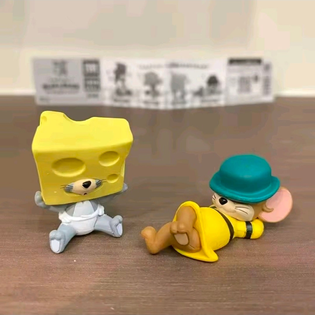 Tom & Jerry Hide & Seek Gacha Figure Set 4pc Japan NEW