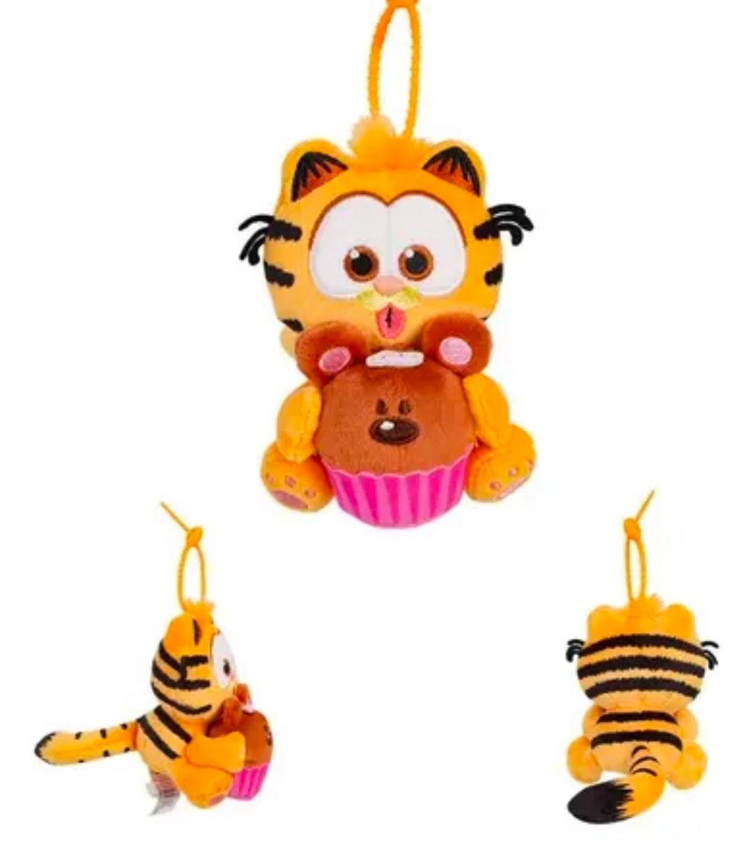 Garfield & Pooky Bear Cupcake Plush Keychain Clip NEW