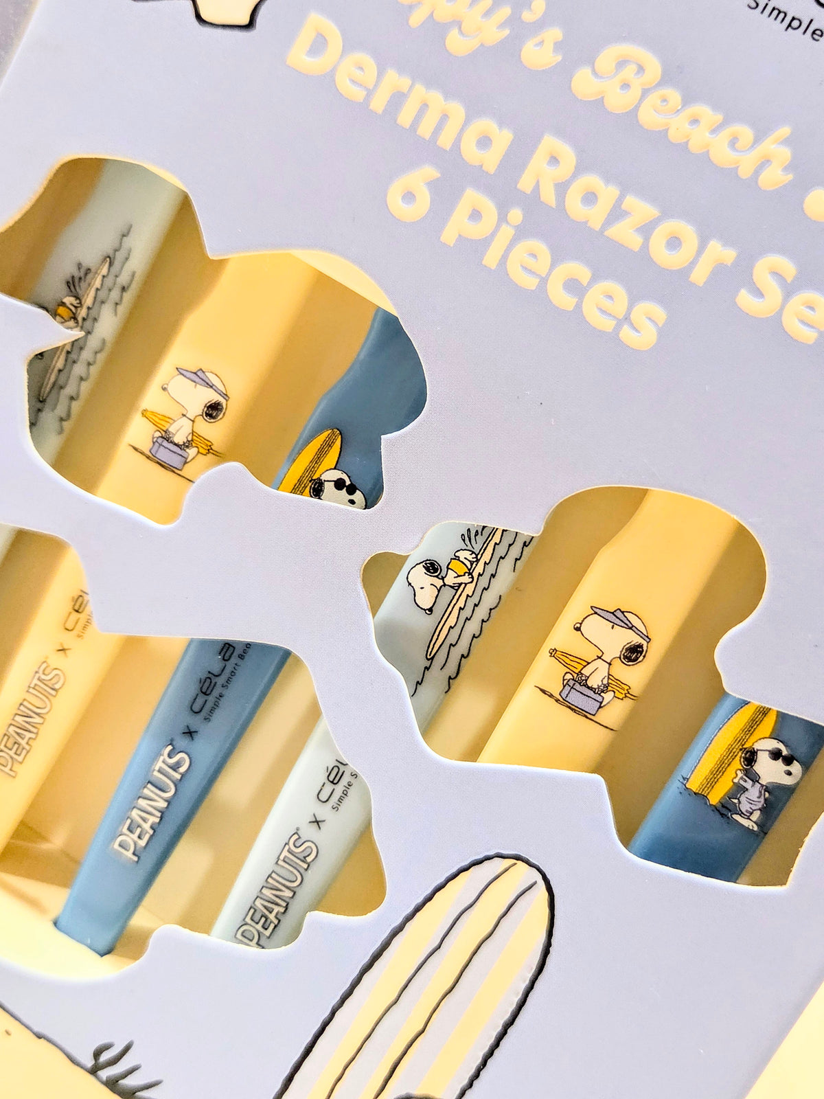Derma razor set 6-piece blister tray with Snoopy beach day themed razors