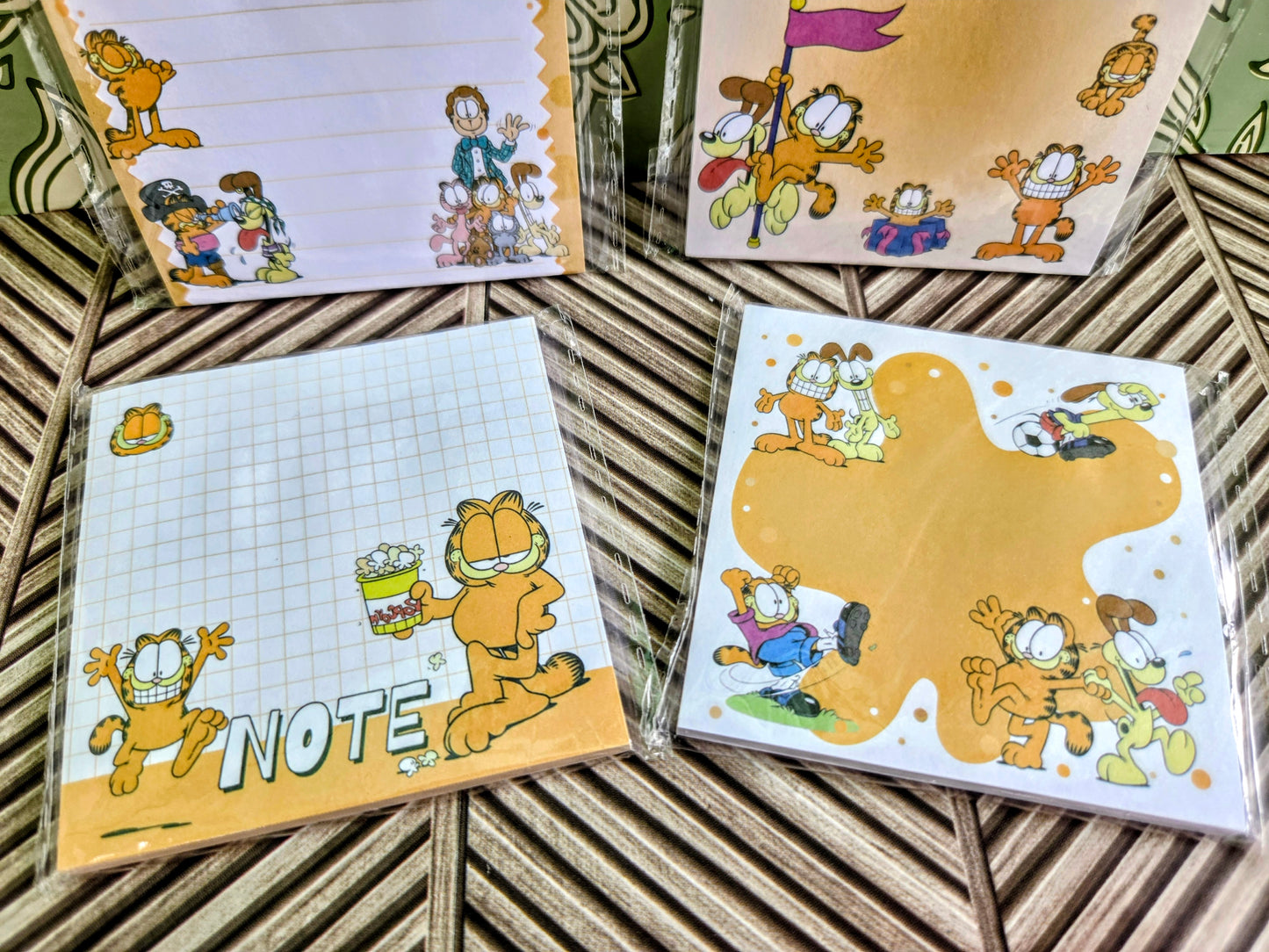 Garfield Sticky Note Memo Pad Set of 4 Cute Cartoon NEW
