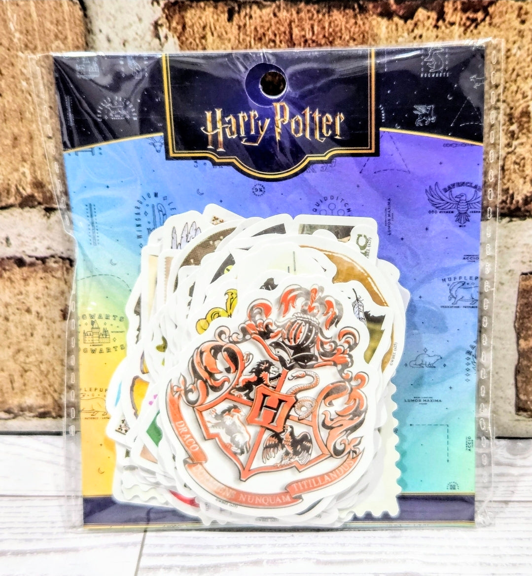 Harry Potter Hogwarts House Crests 50pc Vinyl Decal Sticker Pack Licensed NEW