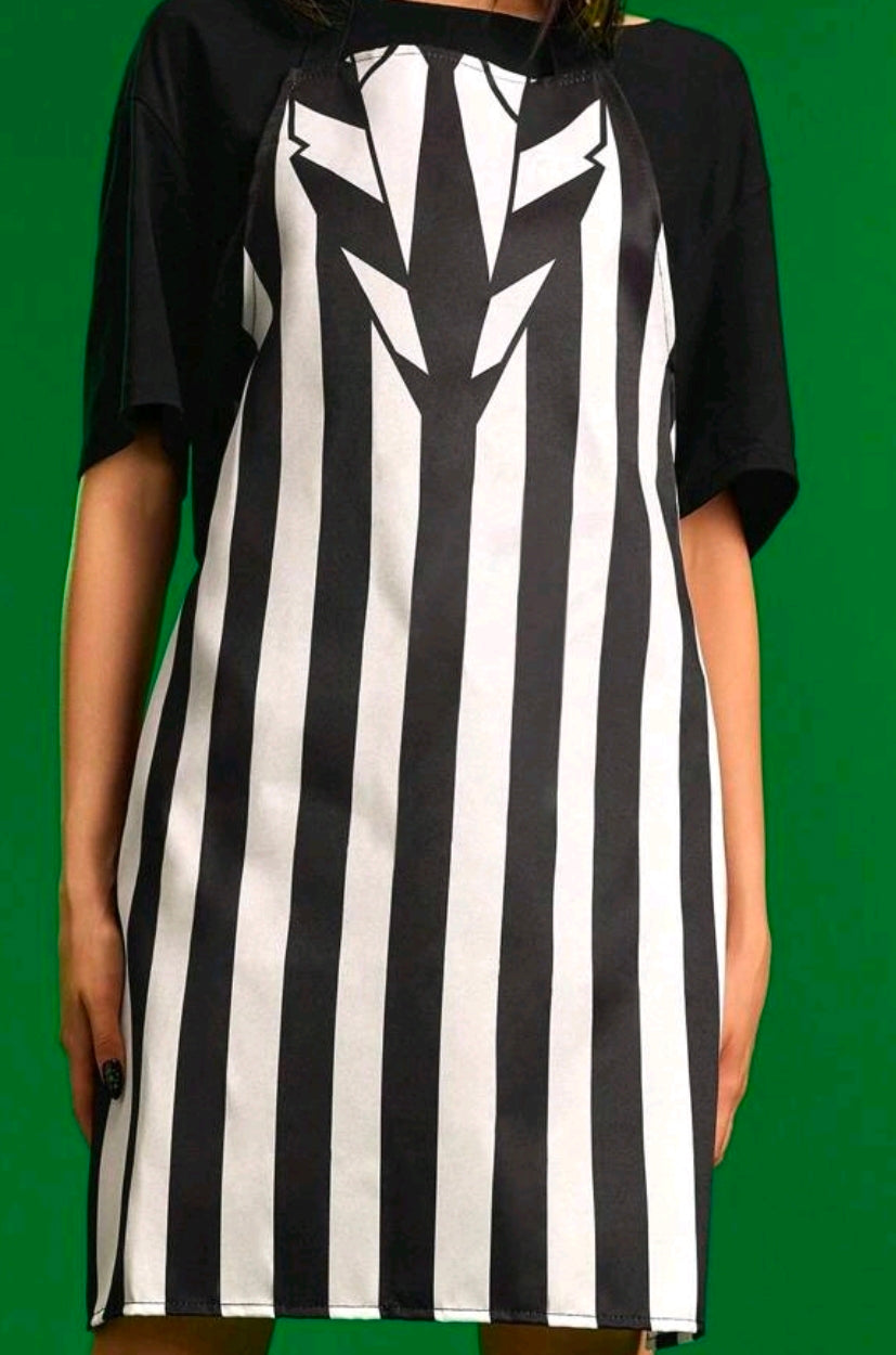 Black-and-white striped tunic apron with jagged chest print and short sleeves