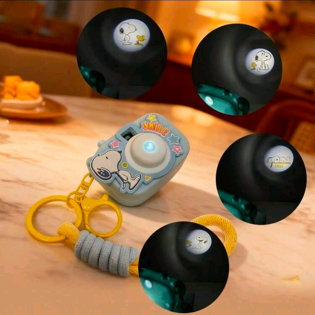 Miniso Snoopy Camera Keychain Light Projector Peanuts 4 Image Wrist Strap Woodstock Kawaii Collectible