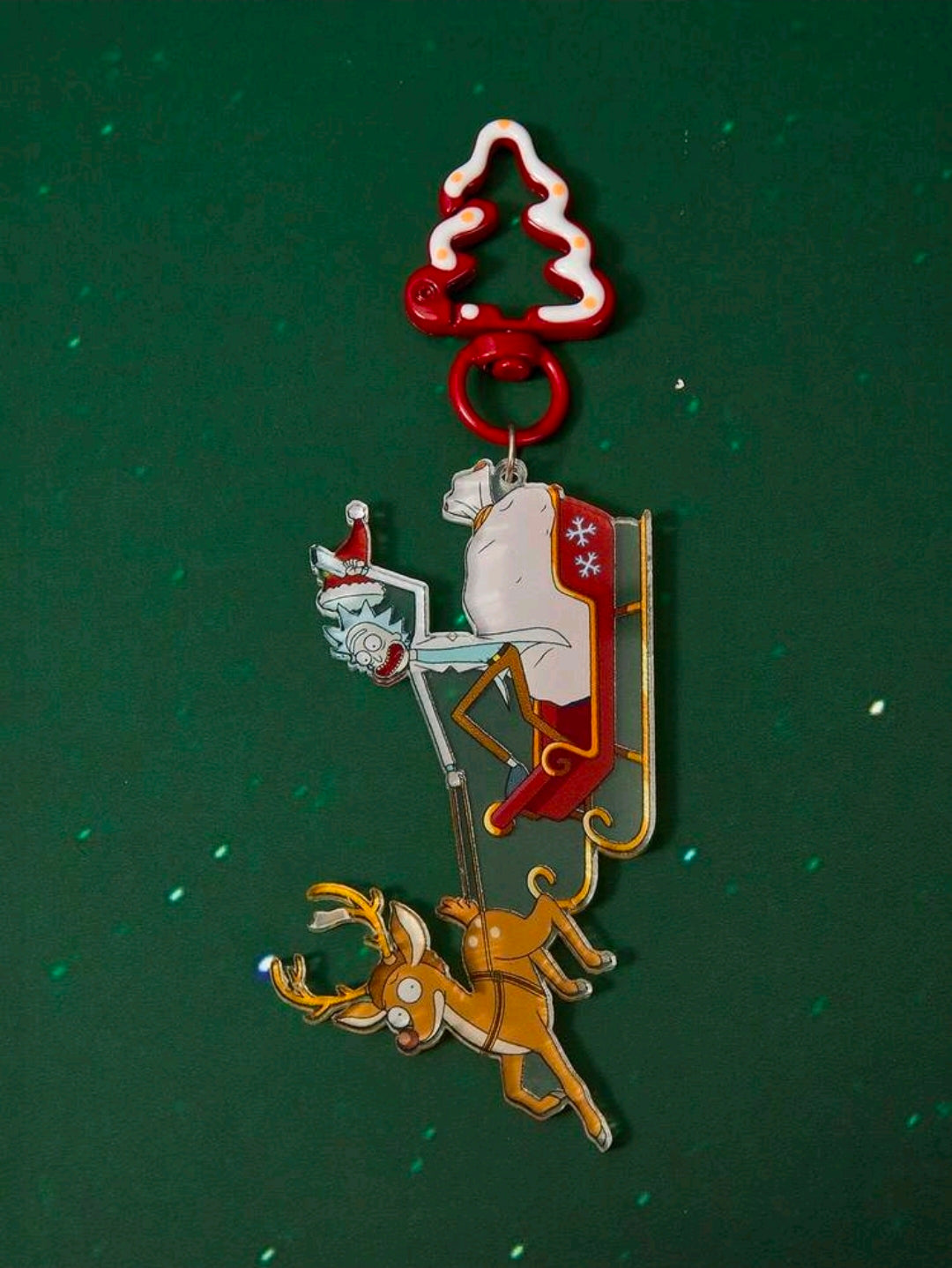 Christmas carabiner keyring with tree cap and sleigh character charm