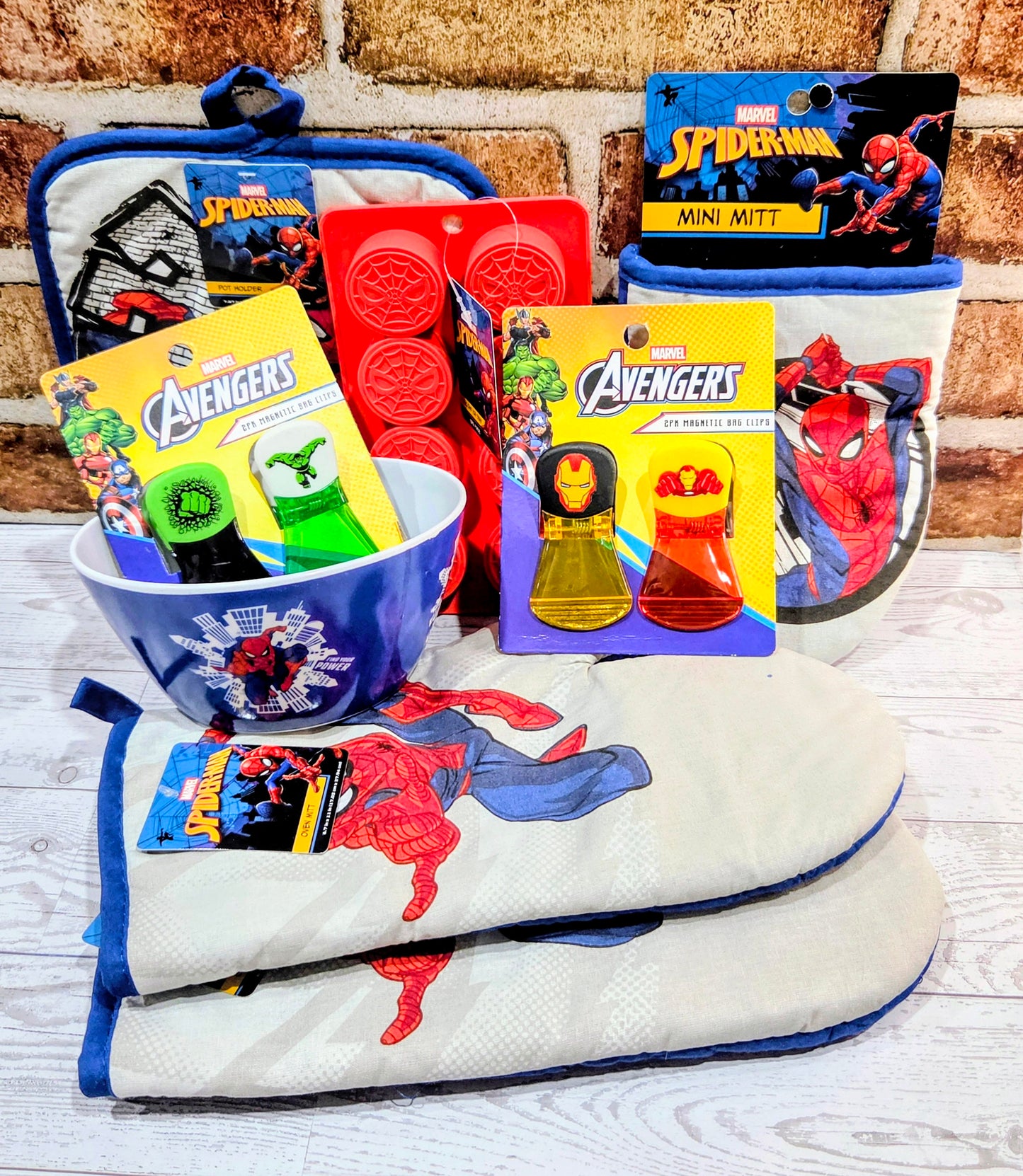 Marvel Spiderman Avengers Kitchen Bundle 7pc Set