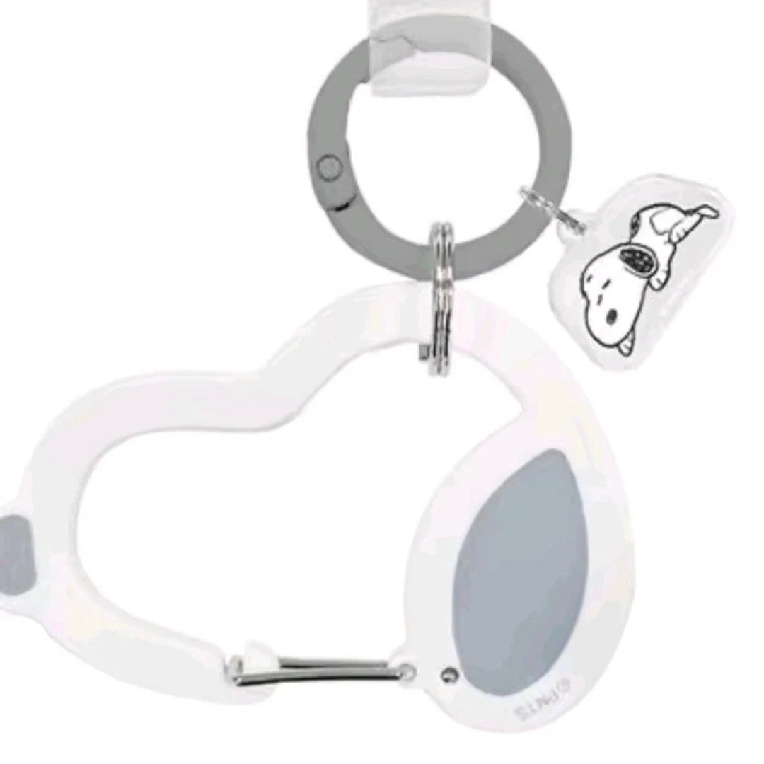 White and gray carabiner keychain with Snoopy charm, two metal clips
