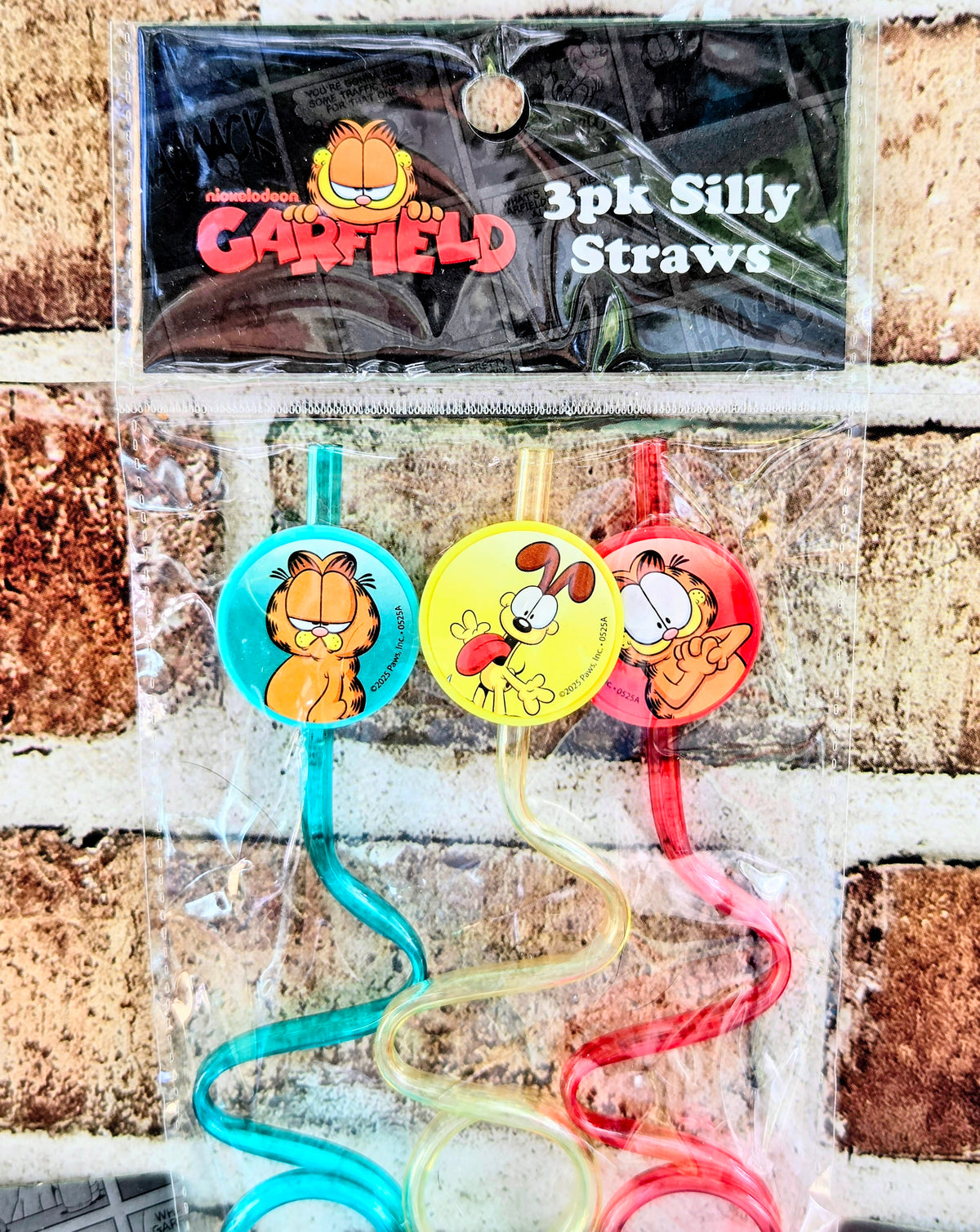 3-pack silly straws in blister pack with Garfield, Odie, and character designs