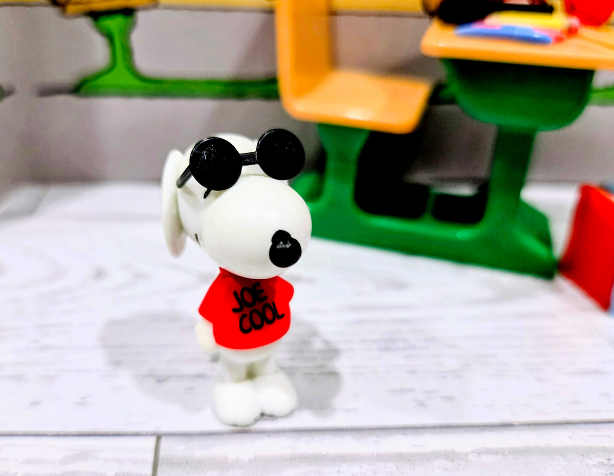 Peanuts Teeny Tinies Snoopy School House Mini Playset Joe Cool 15pc