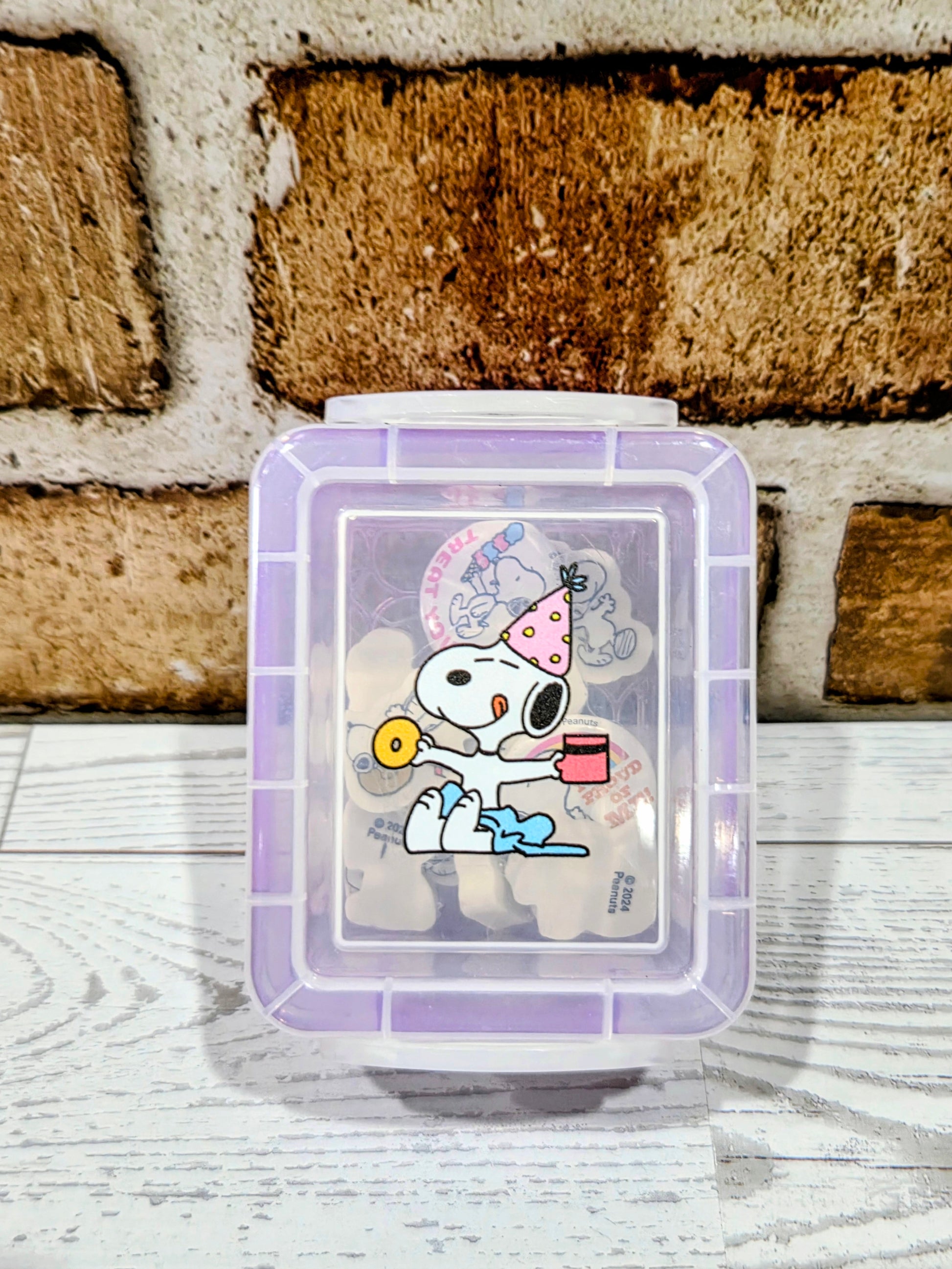 Purple mini desktop organizer box with Snoopy graphic panel