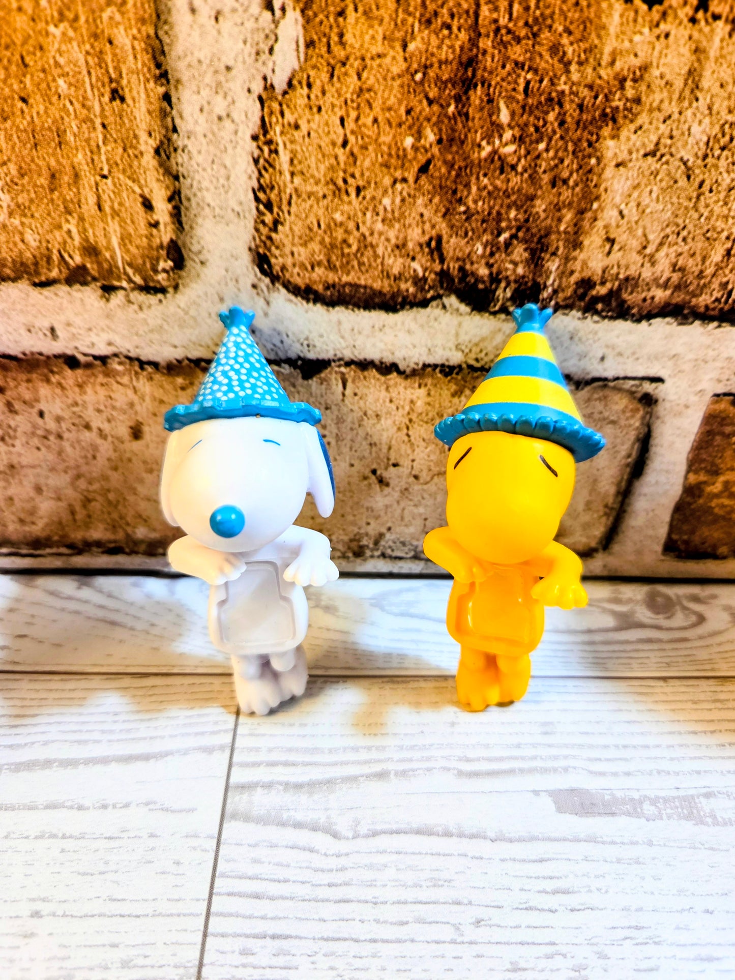Snoopy Hippers Birthday Snoopy & Woodstock Party Hats Peanuts Sonny Angel Mini Figures