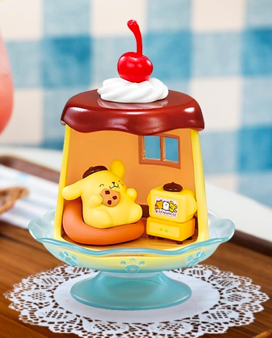Pompompurin mini figure bedroom dome, bear sleeping beside small keepsake