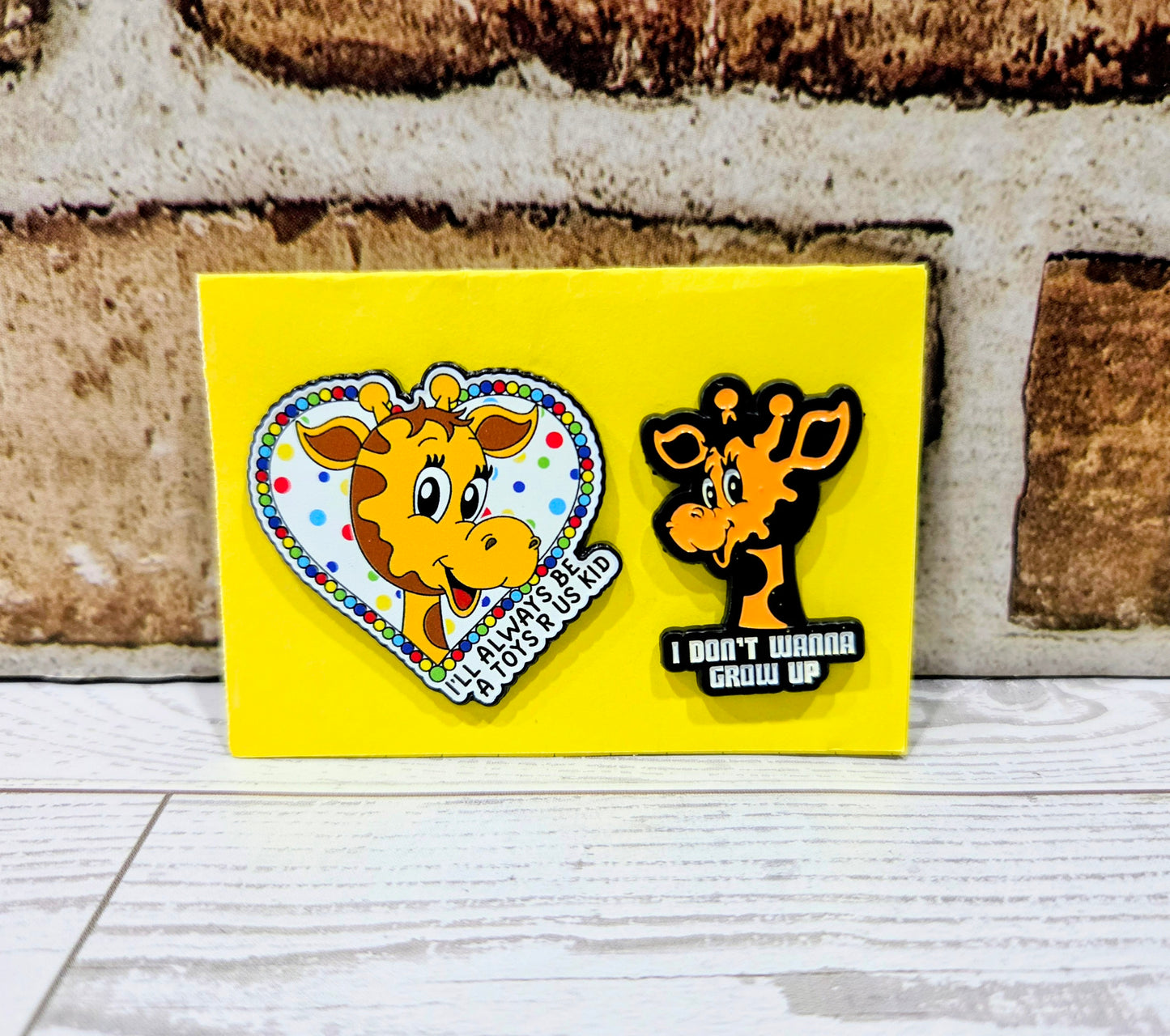 Toys R Us Geoffrey Giraffe Enamel Pin Set I Don't Wanna Grow Up