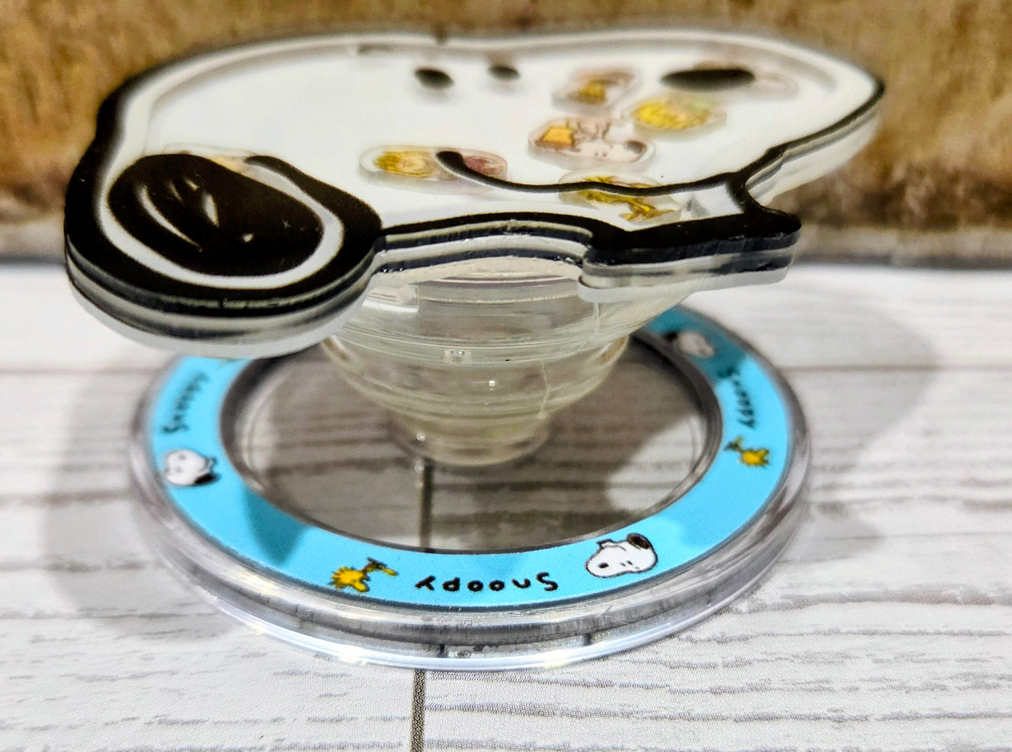 Snoopy Face Acrylic Shaker MagSafe Phone Grip Holder Peanuts Gang Floating Charms Kawaii Pop Stand