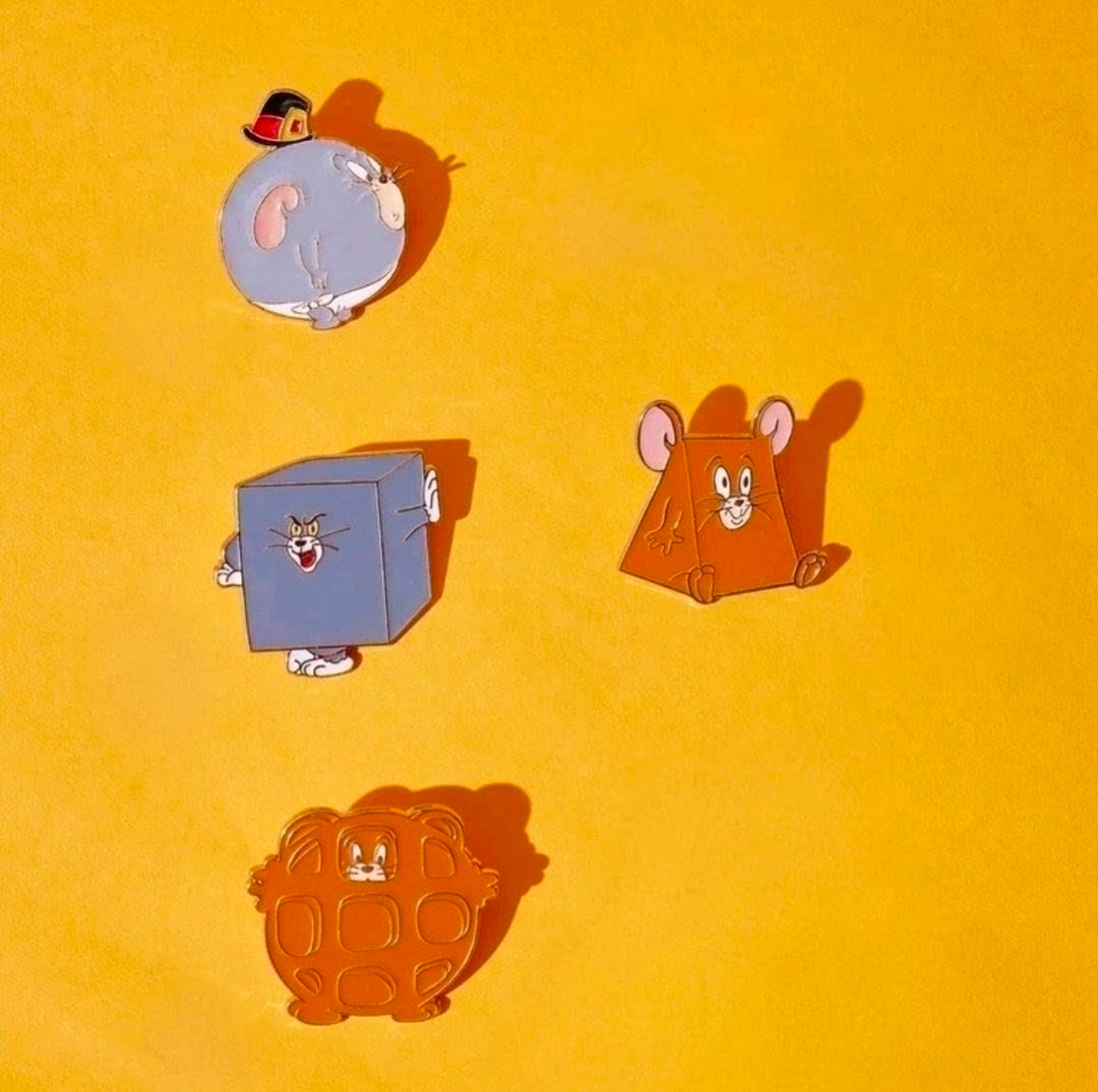 Tom & Jerry 4-Piece Cartoon Physics Hard Enamel Lapel Pin Set