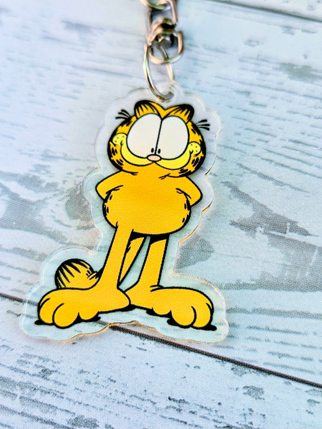 Garfield 2pc Acrylic Keychain Set Cool Kid Backwards Cap & Classic OG