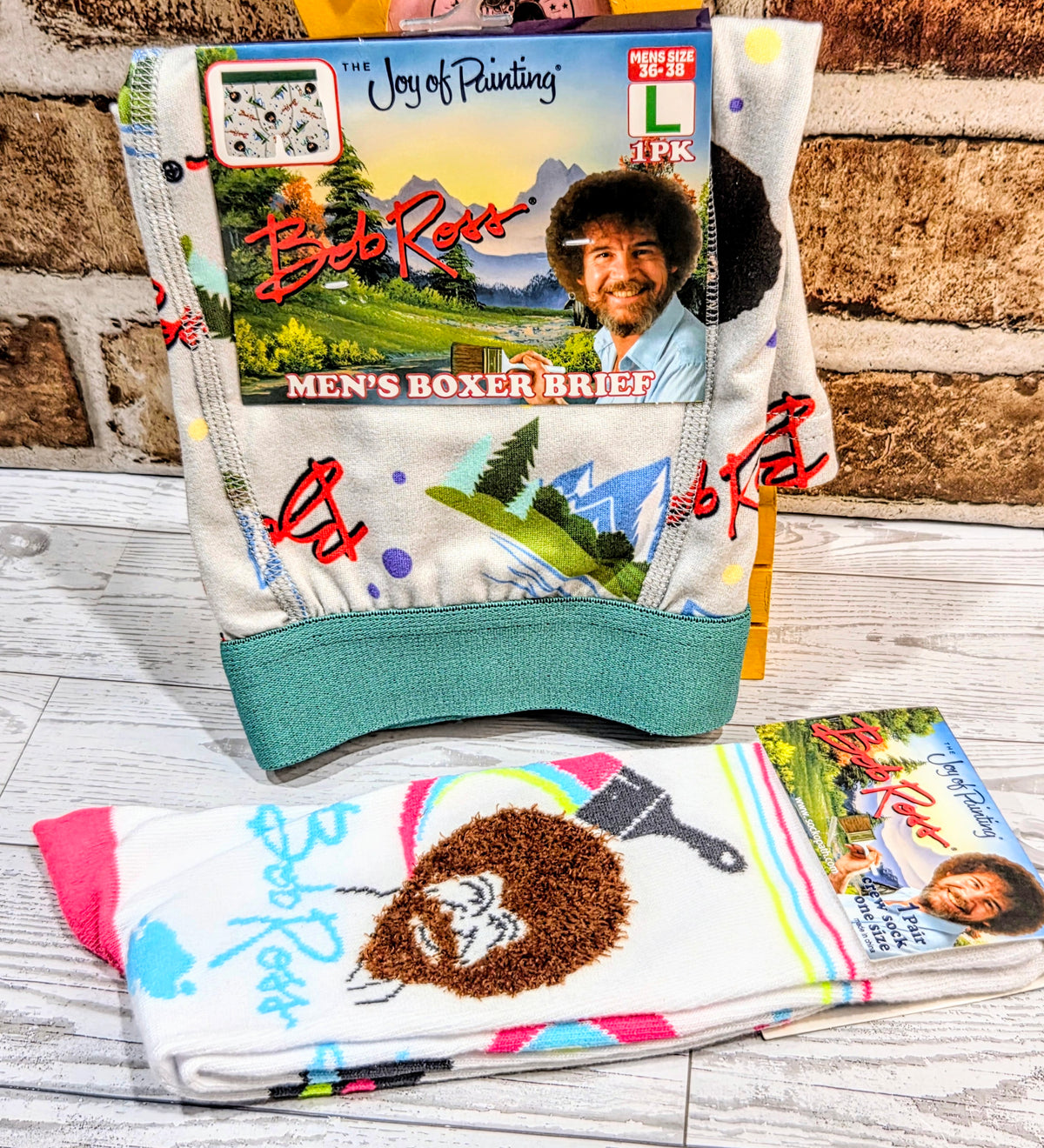 Men's boxer brief and crew sock gift set, size L; socks with Bob Ross face graphic