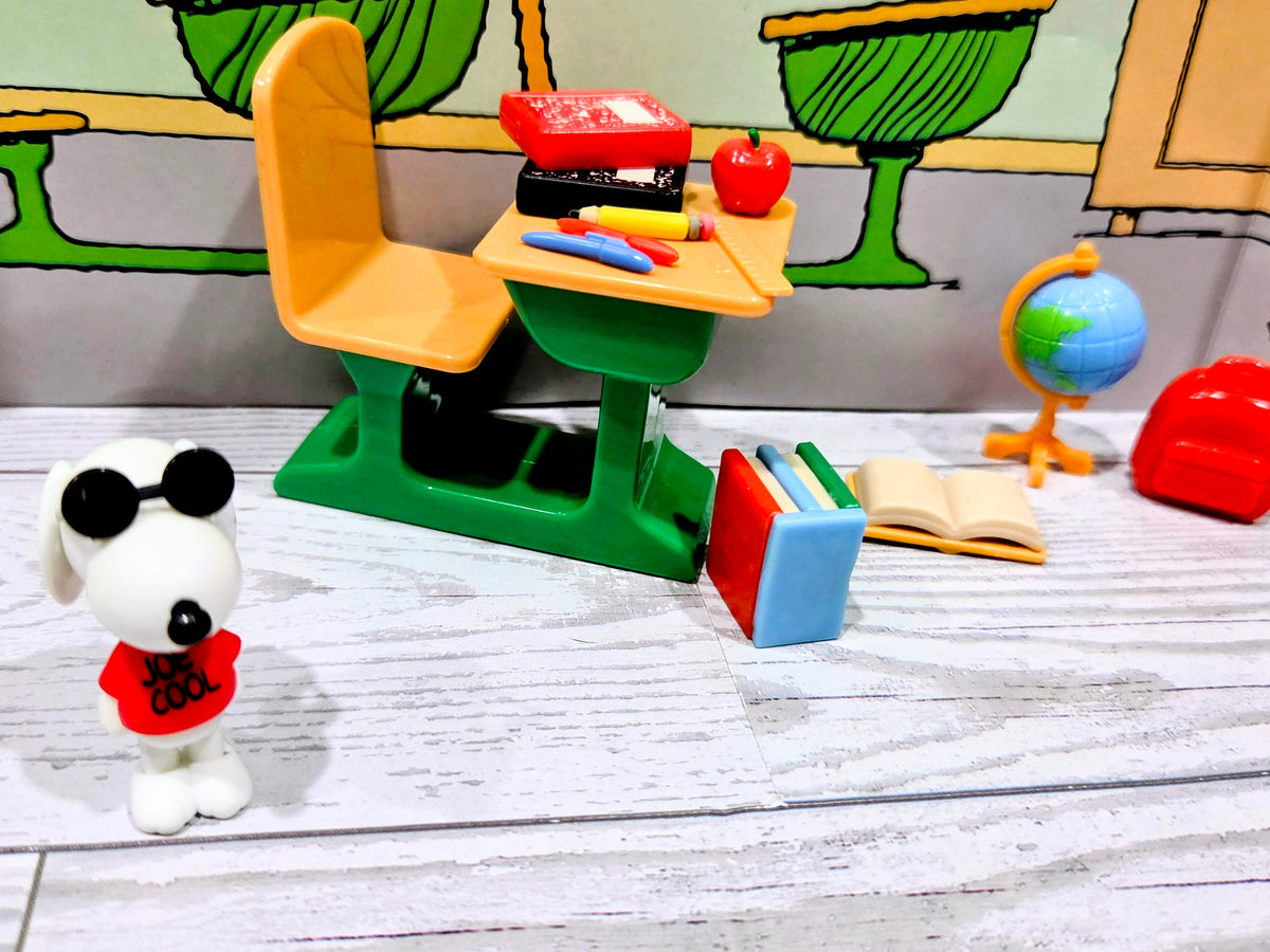 Peanuts Teeny Tinies Snoopy School House Mini Playset Joe Cool 15pc