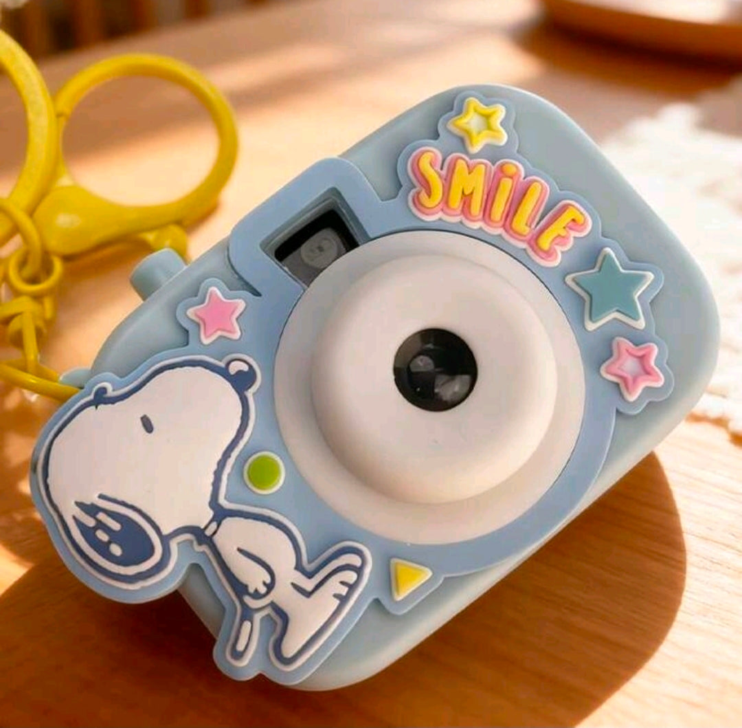 Miniso Snoopy Camera Keychain Light Projector Peanuts 4 Image Wrist Strap Woodstock Kawaii Collectible