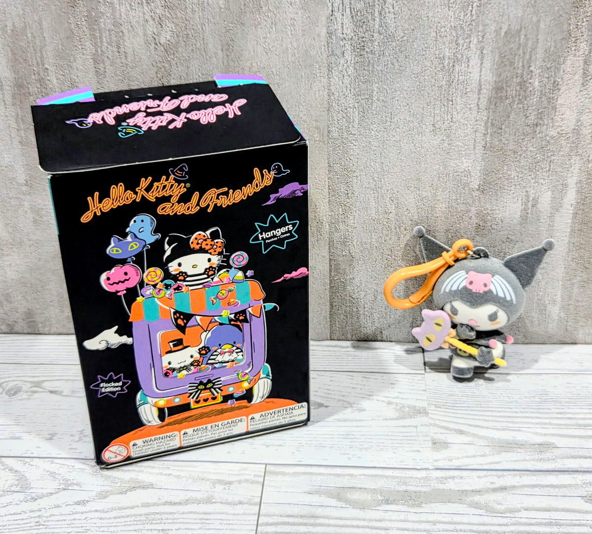 Kuromi Halloween hanger bag clip set, boxed packaging with plush on display
