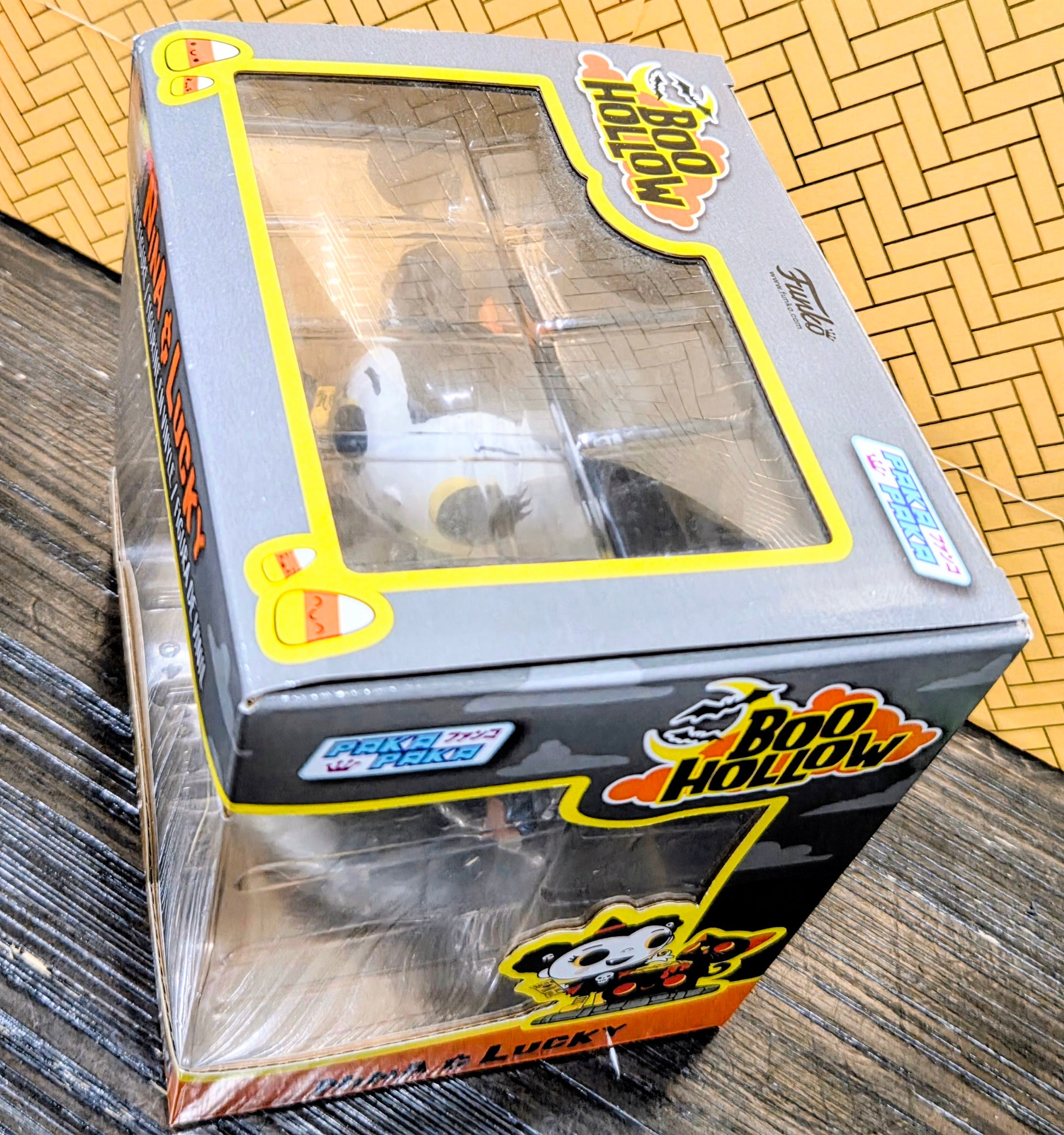 Funko Boo Hollow deluxe box, clear window and Pak a Paka label on gray top