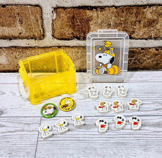 Mini Snoopy Yellow Desktop Organizer Box w/ 12 Erasers & 2 Pins Bumble Bee Peanuts NEW 🐾