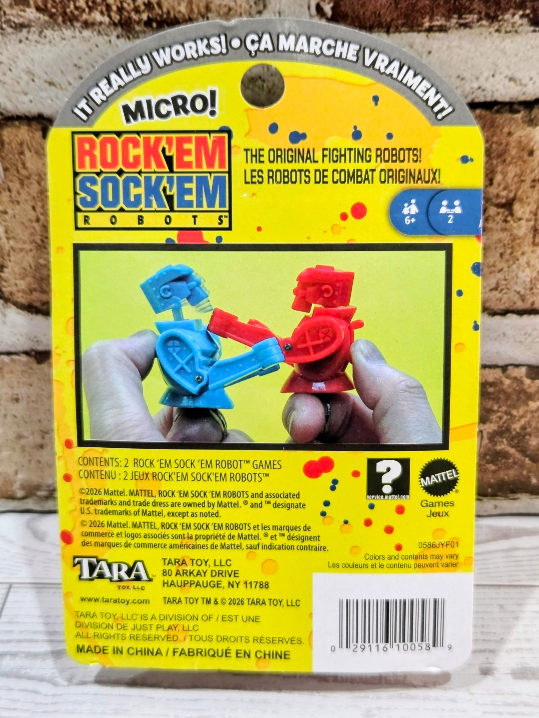 Robot finger ring set blister pack with blue and red rings