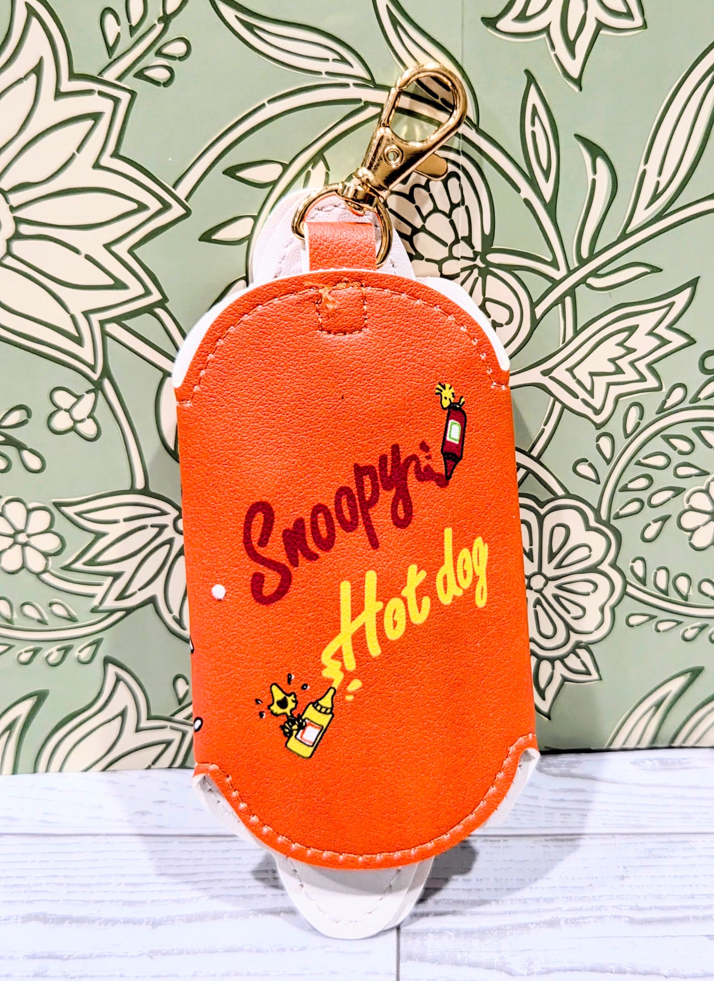 Snoopy Hot Dog Keychain Holder Universal Studios Japan Peanuts