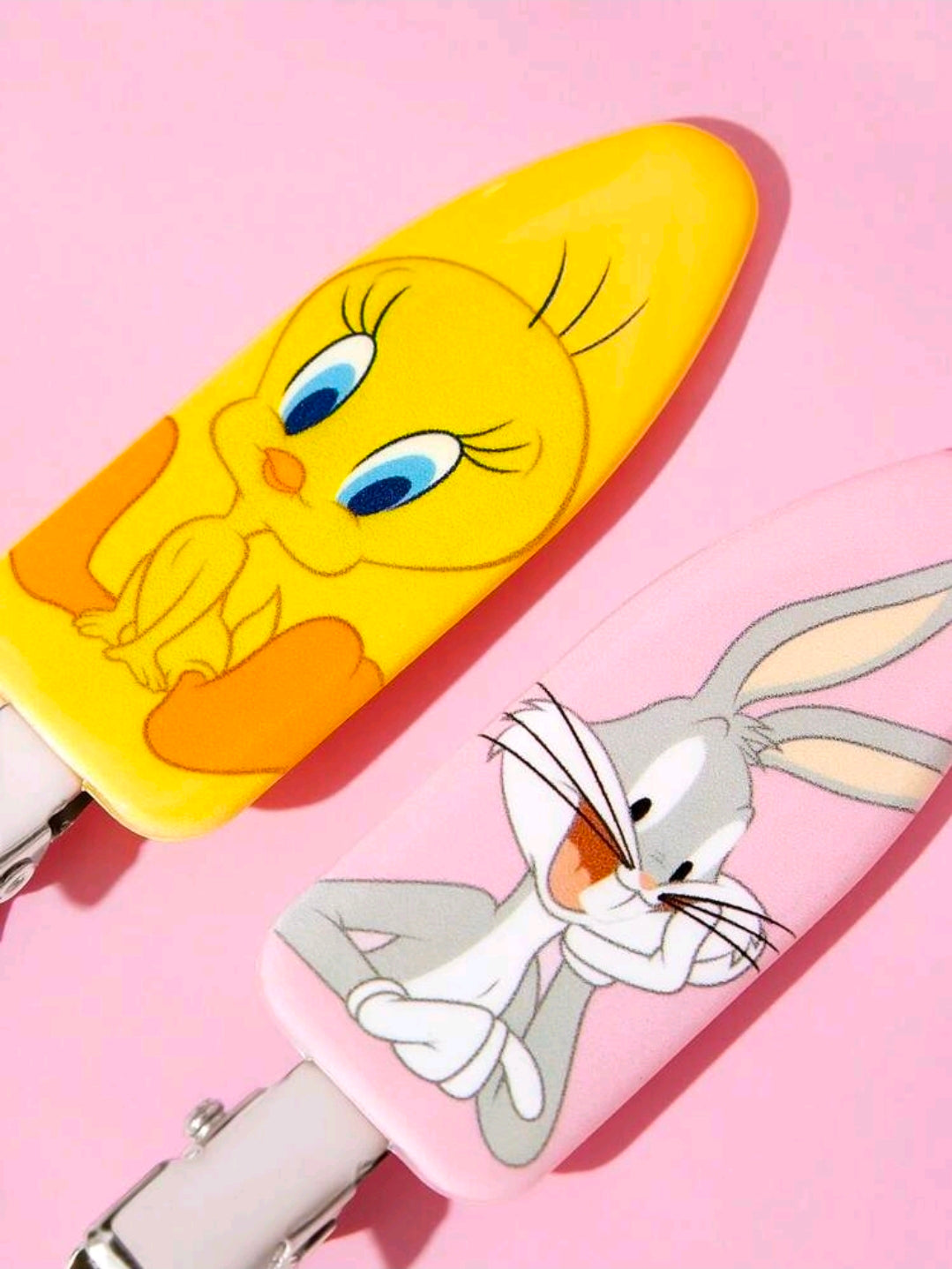 Looney Tunes Set of 6 Hair Clips Bugs Daffy Tweety Taz