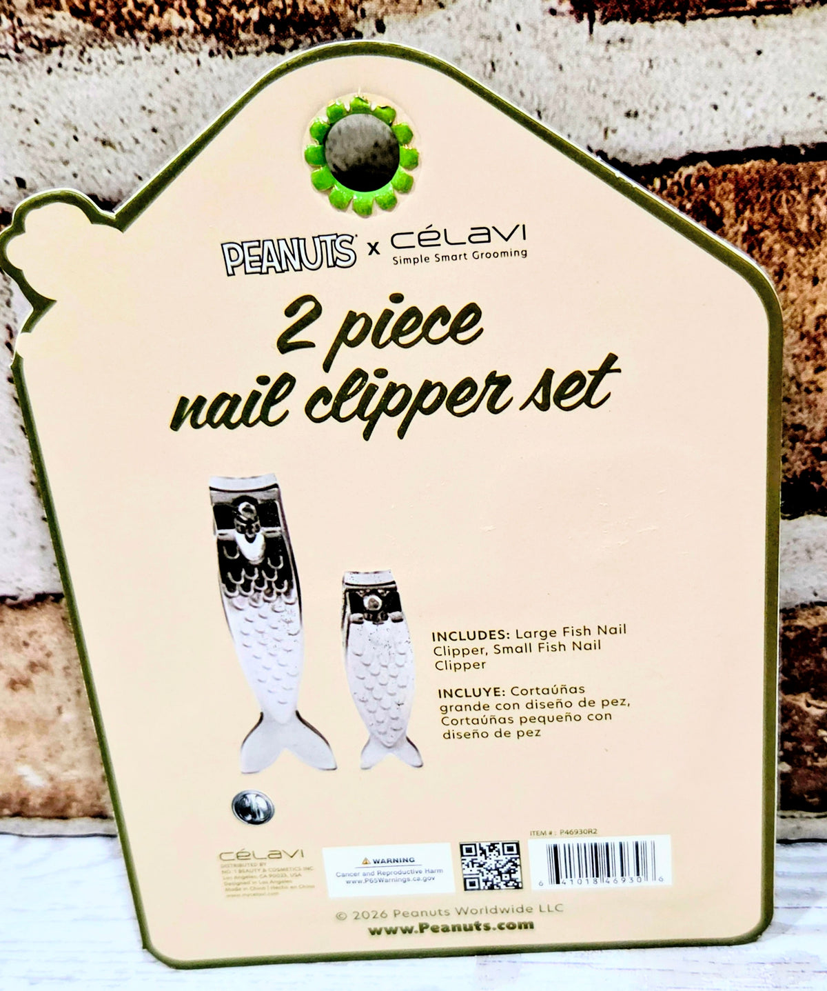 2-piece fish-shaped nail clipper set box with two Snoopy fish clippers
