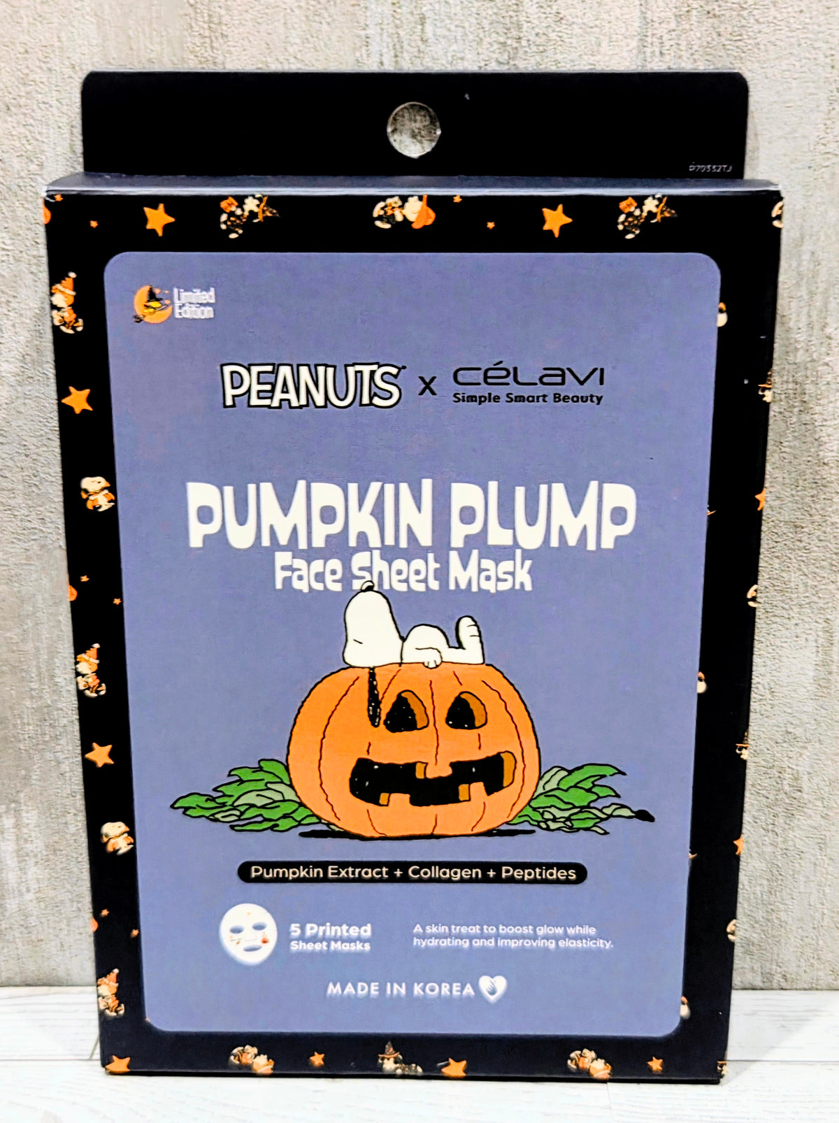Pumpkin Plump Snoopy face sheet mask 5-pack box with jack-o'-lantern artwork