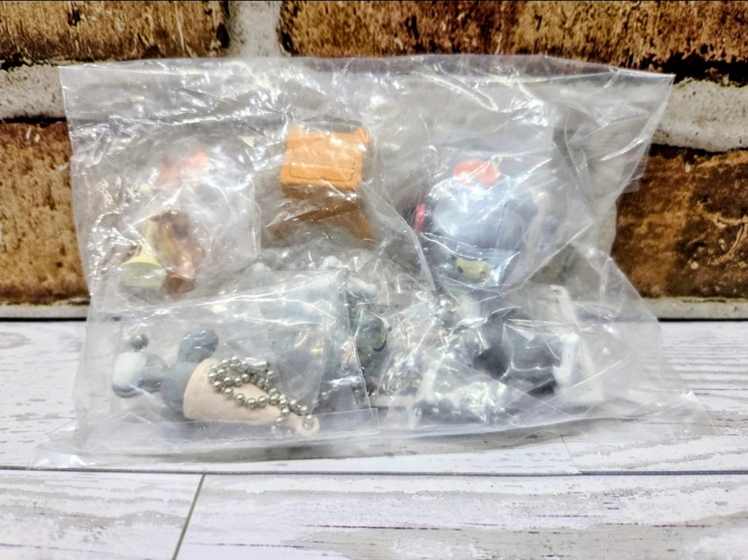 Clear bagged keychain figure set of six with chain accessories